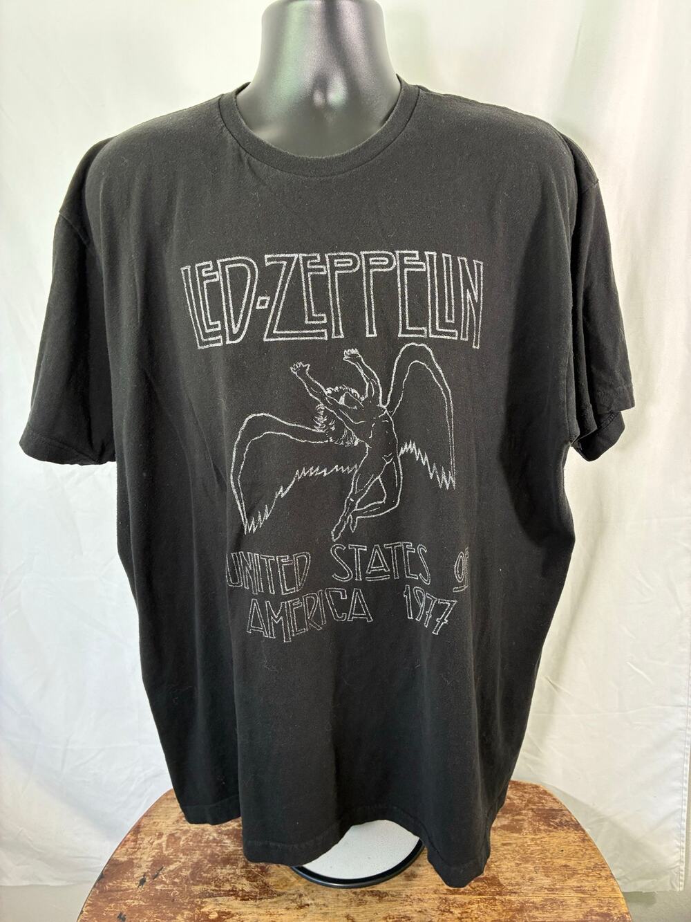Led Zeppelin 1977 United States of America Tee 2XL Black